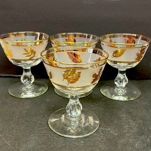 Mid Century Modern set of 4 Libbey “Starlyte” champagne/sherbet glasses